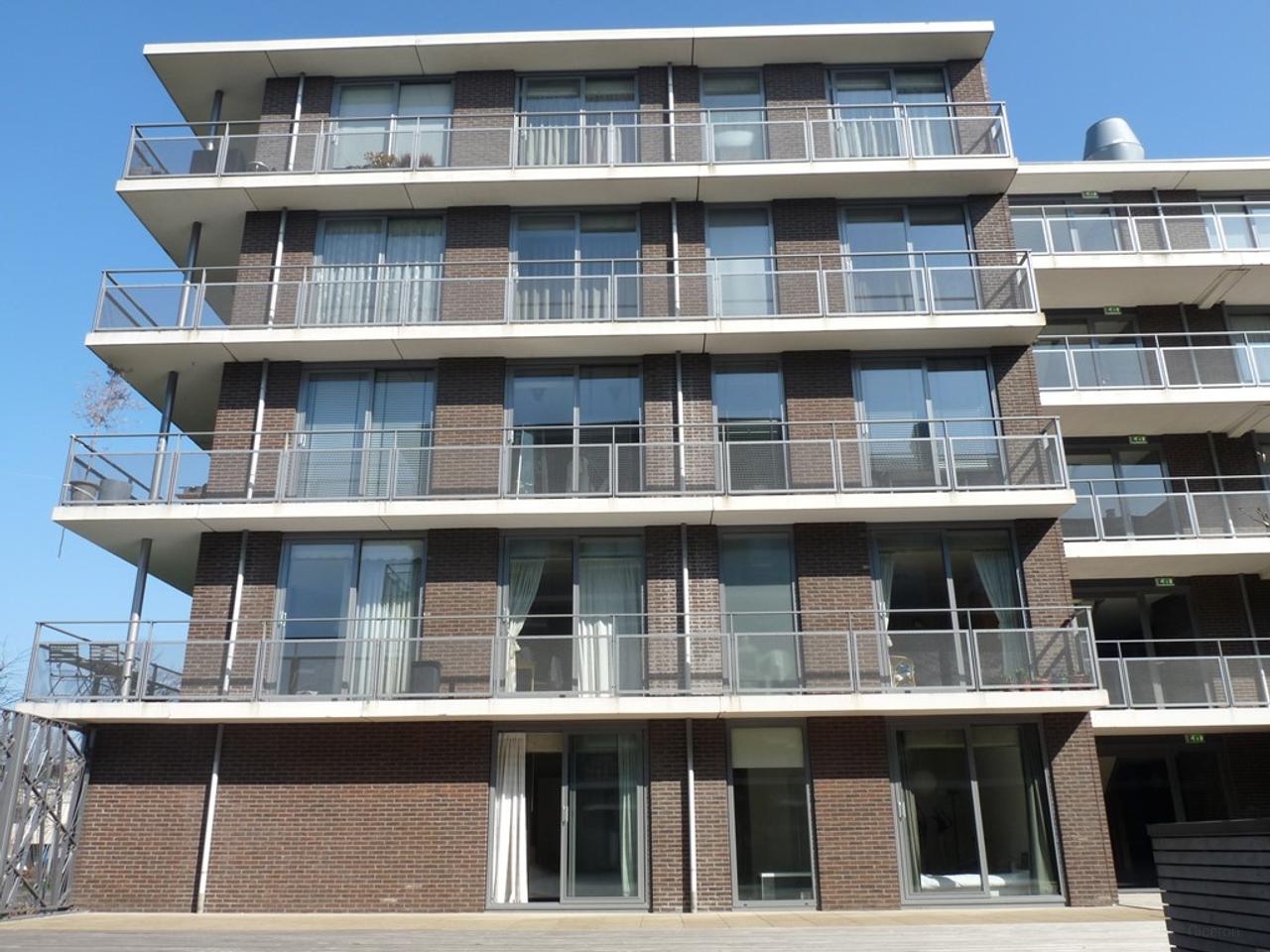 100 m² appartement met terras - Afbeelding 16