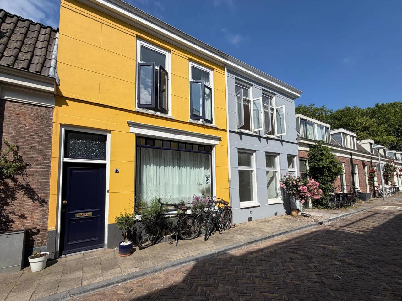 Terraced house with roof terrace in Oudwijk - Image 1