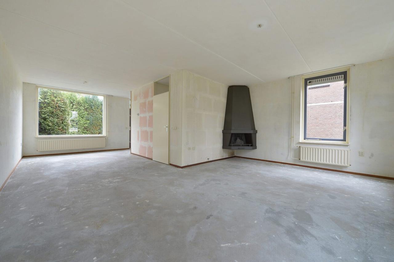Semi-detached house with garage in Rosmalen - Image 4