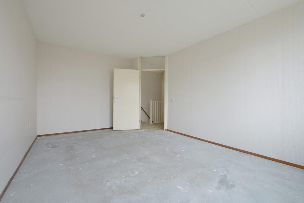 Semi-detached house with garage in Rosmalen - Image 8