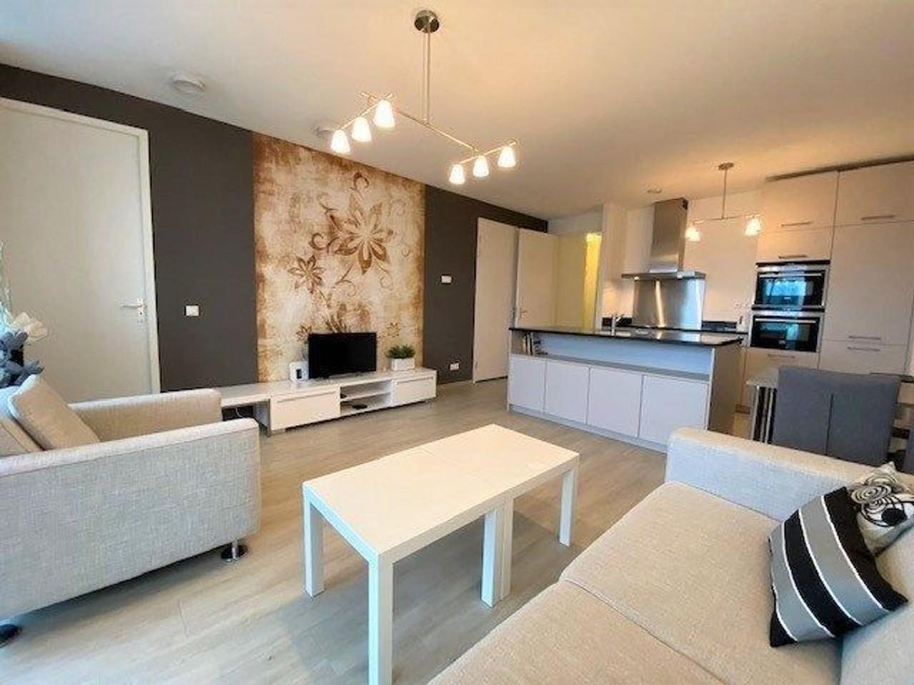 Furnished 2-bedroom apartment in Calypso - Image 5