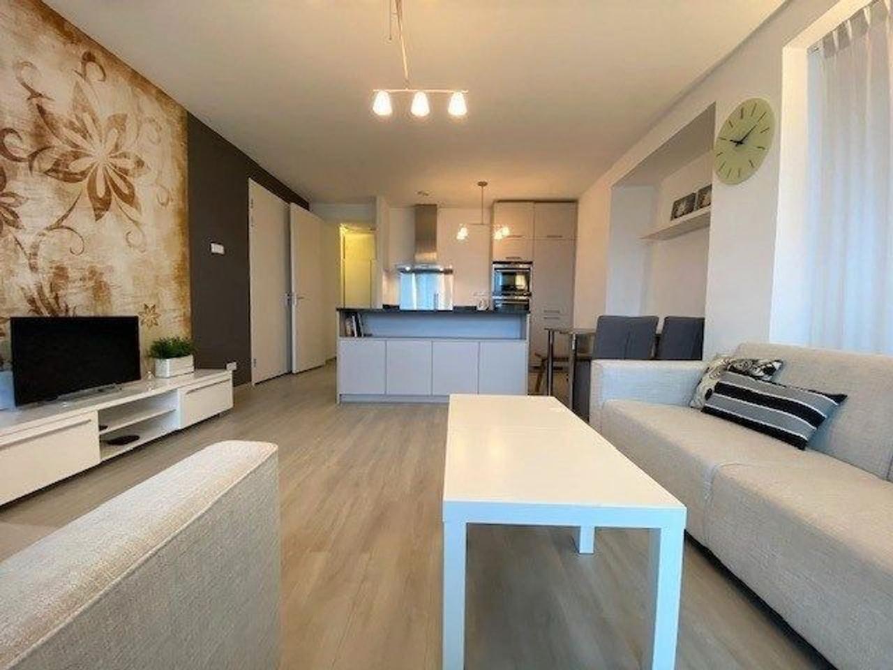 Furnished 2-bedroom apartment in Calypso - Image 6