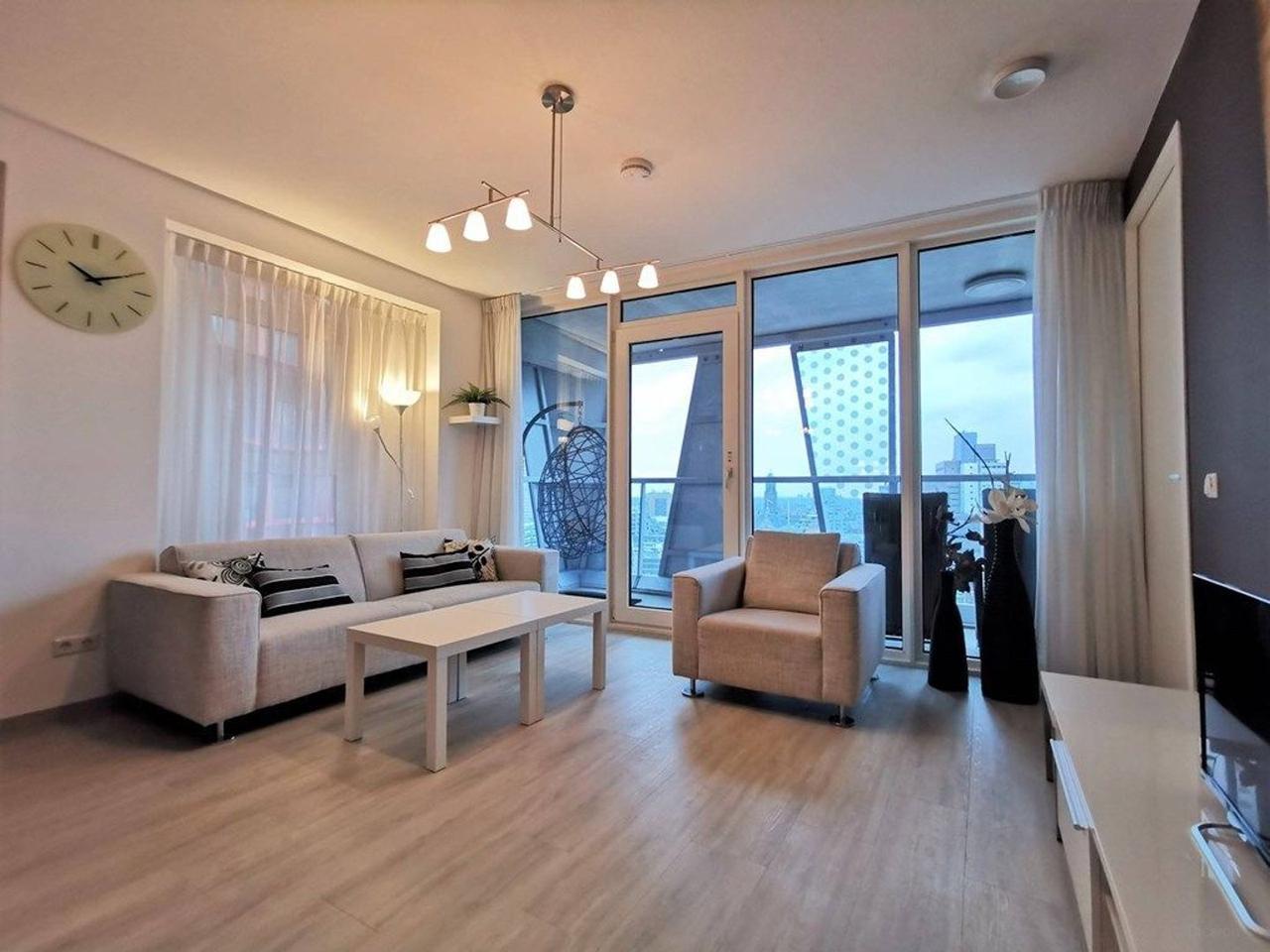 Furnished 2-bedroom apartment in Calypso - Image 9