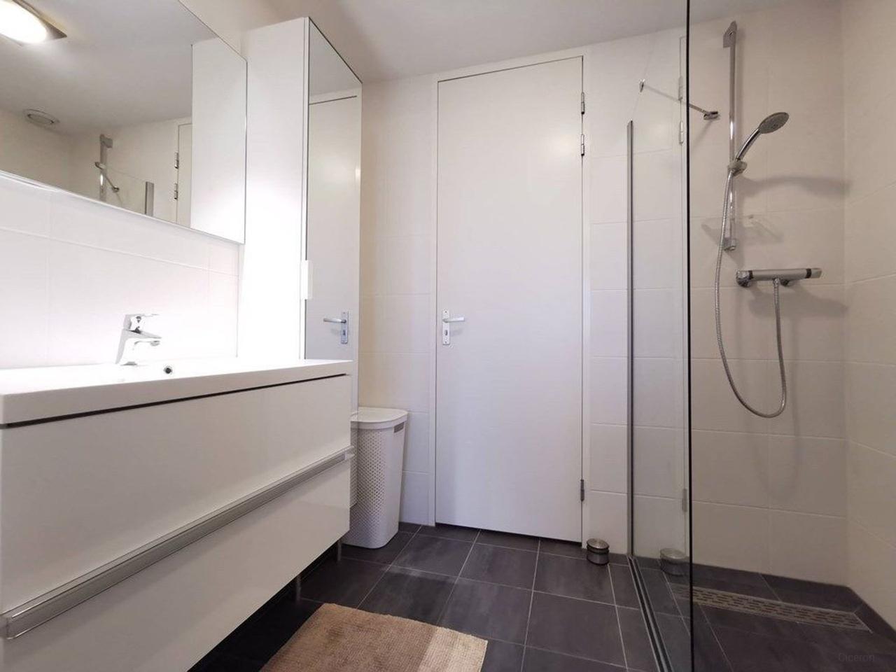 Furnished 2-bedroom apartment in Calypso - Image 16