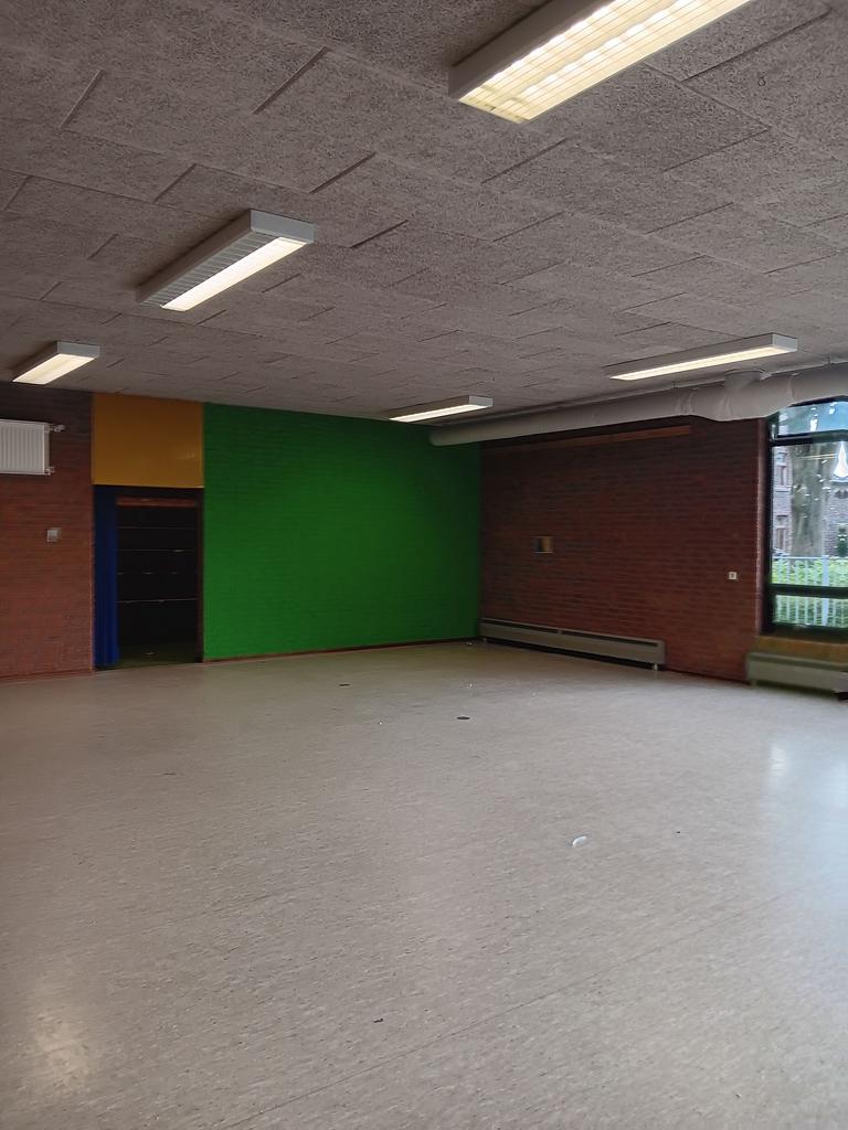 Anti-squat living space of 40 m² in Horst - Image 2