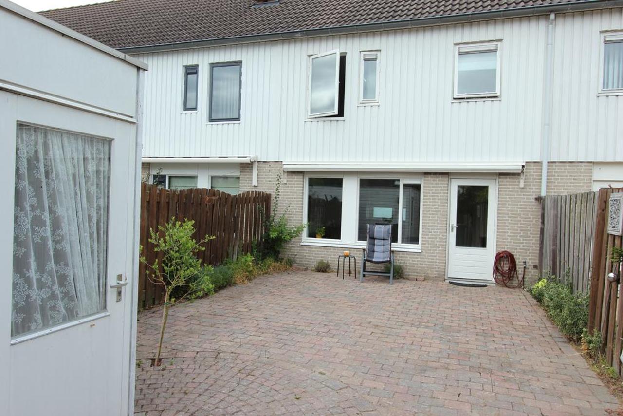 4-slaapkamer huis met tuin in Waterwijk - Afbeelding 9