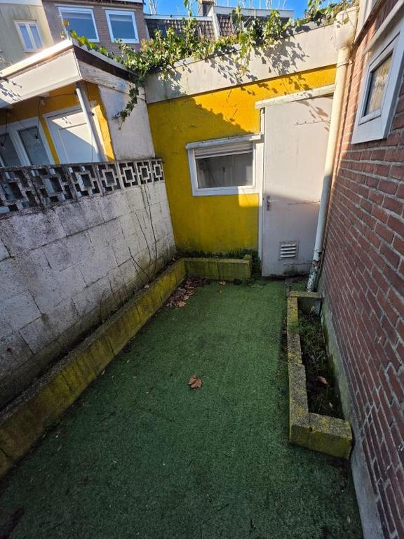Apartment with Garden in Quiet Lombok - Image 19