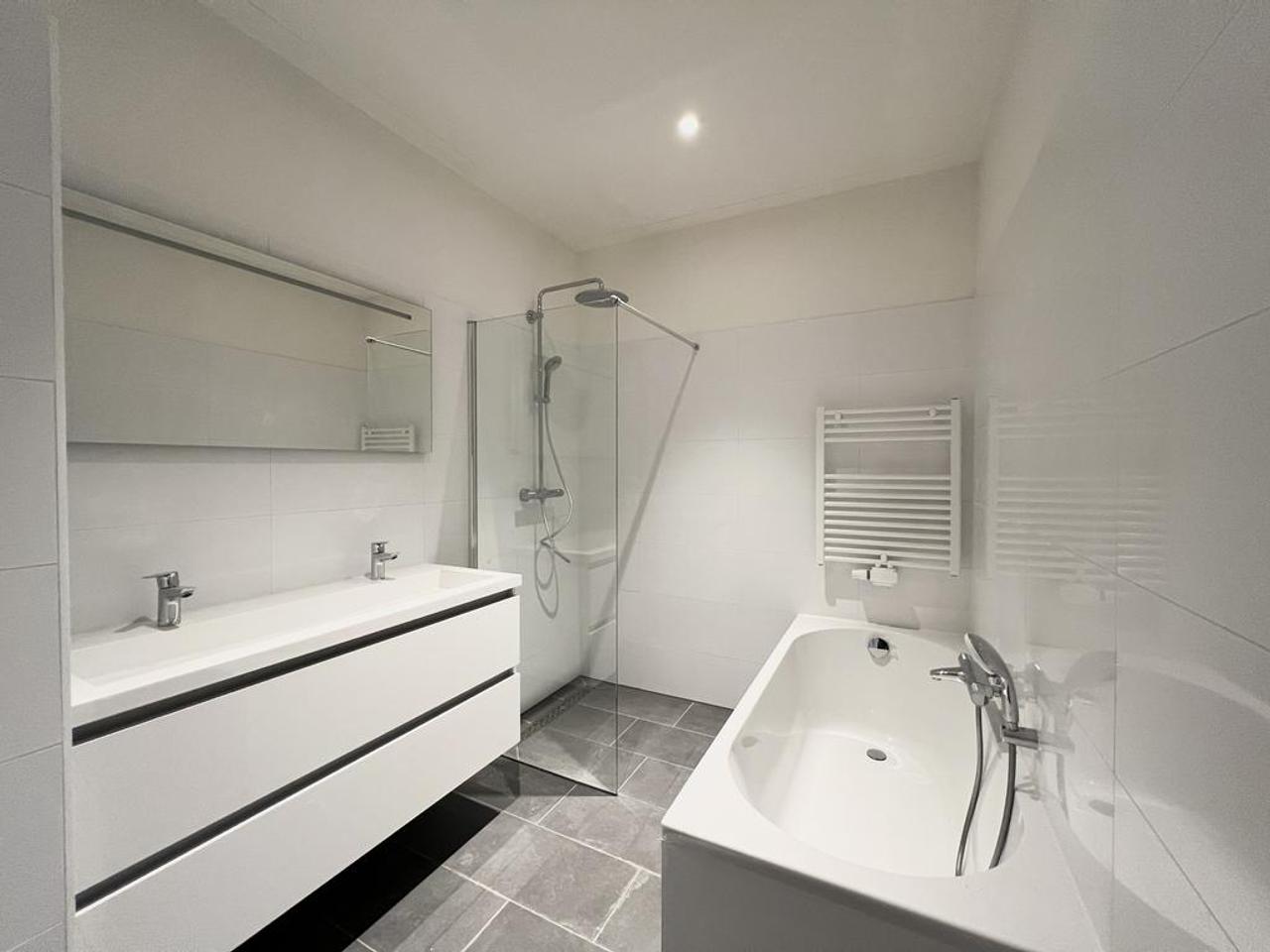 117 m² met 3 slaapkamers en balkon - Afbeelding 9