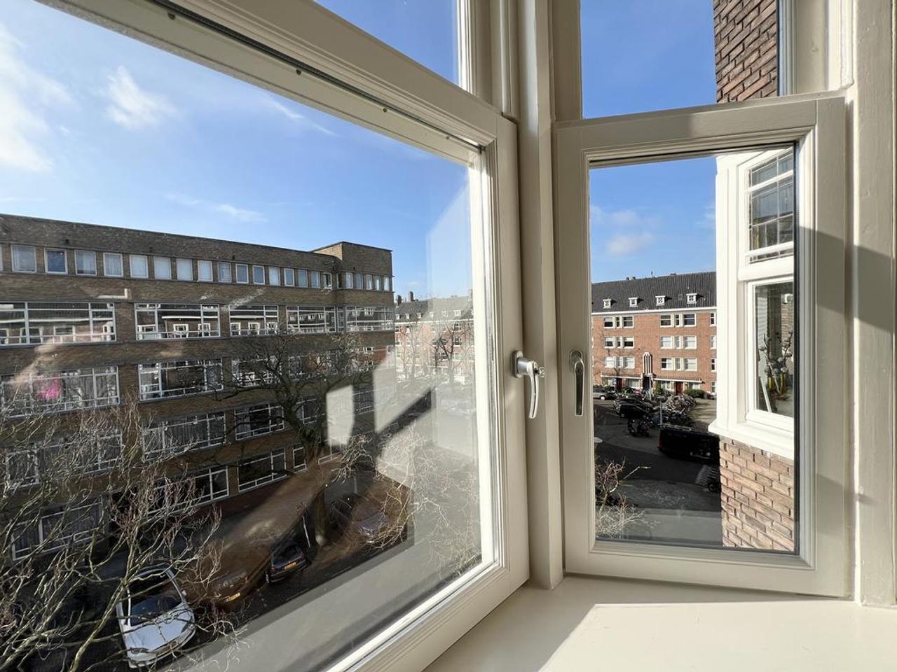 117 m² met 3 slaapkamers en balkon - Afbeelding 14