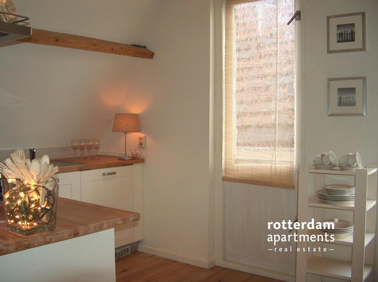 Furnished apartment with balcony in Kralingen - Image 6