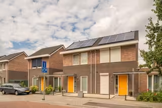 Tussenwoning met tuin in Leuken