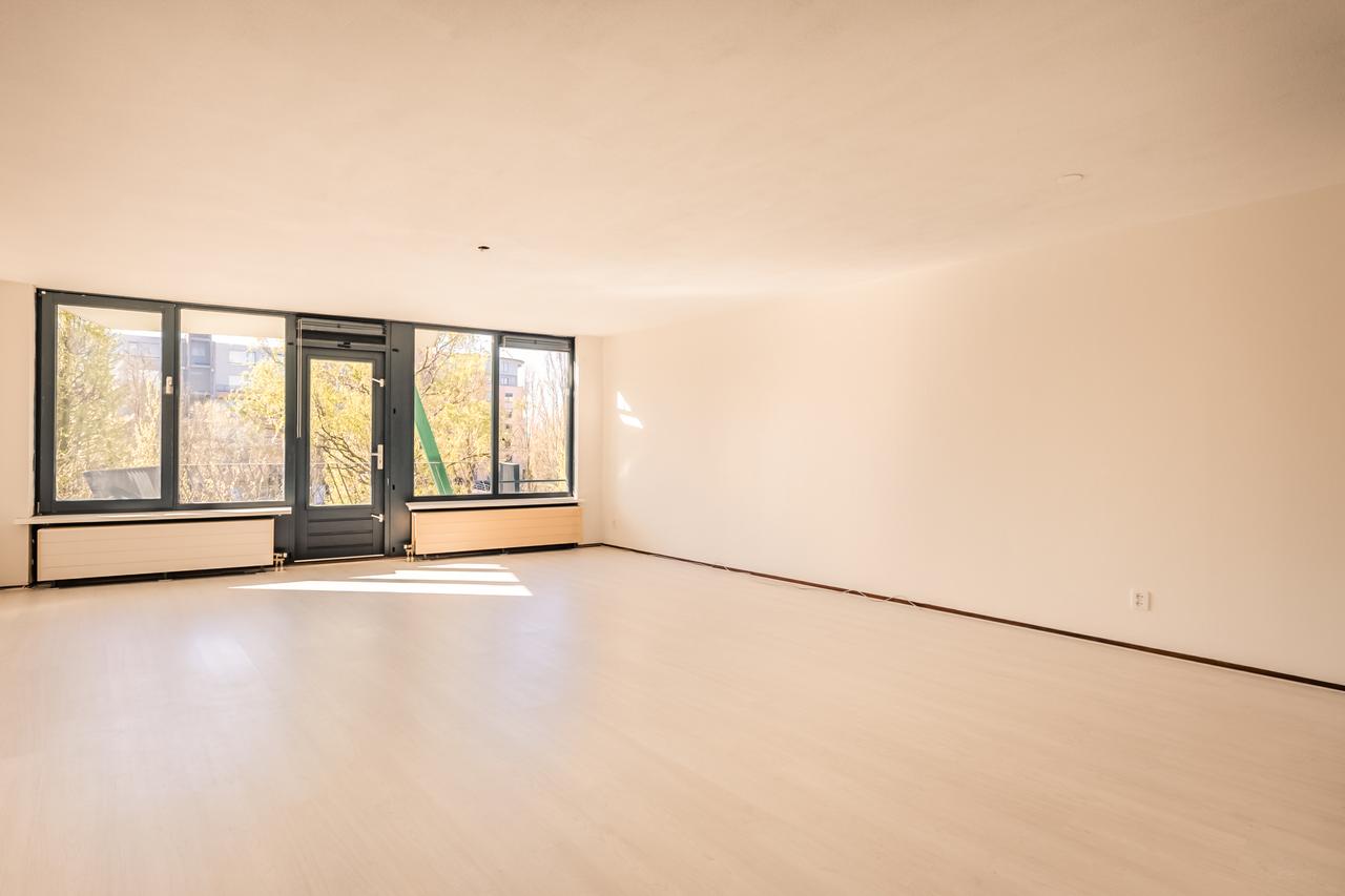 3-kamer appartement met balkon - Afbeelding 2