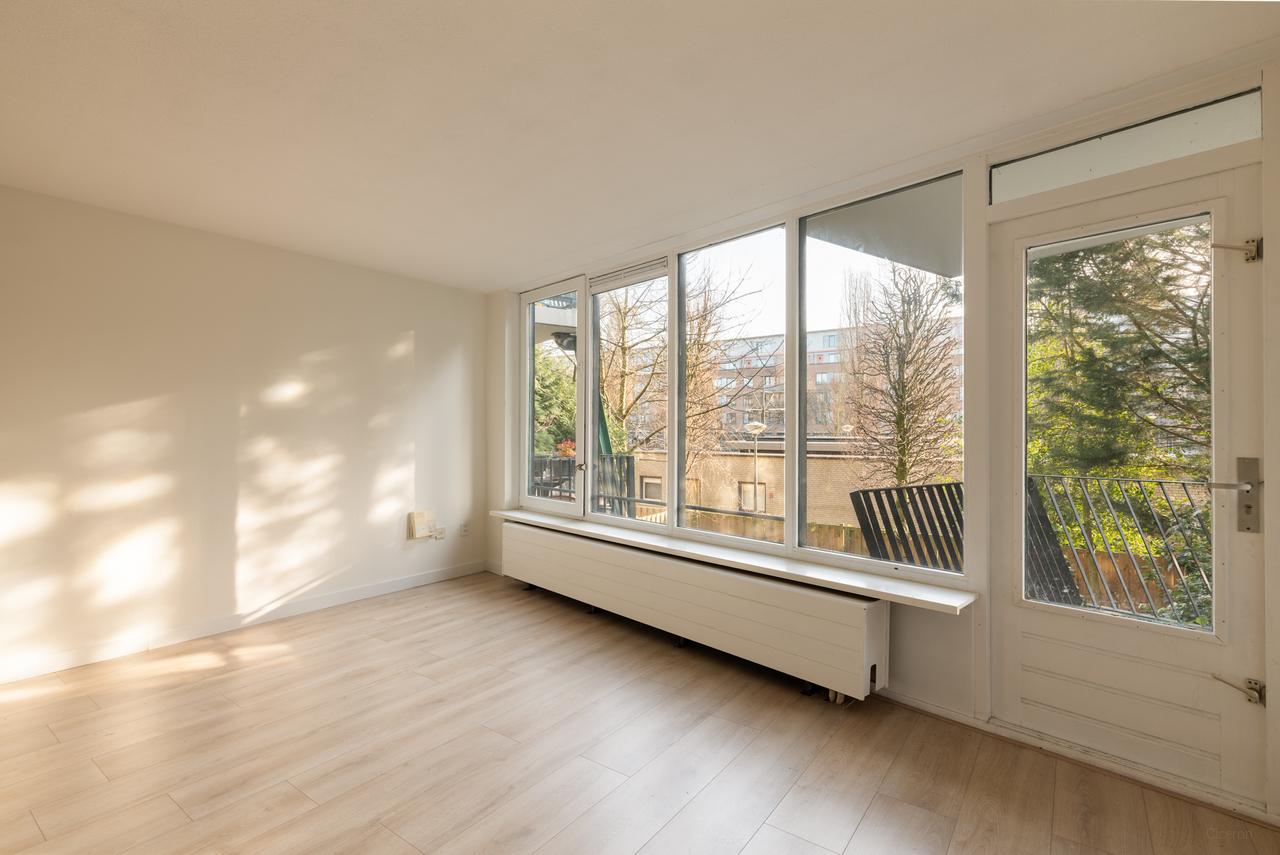 Licht 3-kamerappartement met balkon - Afbeelding 3