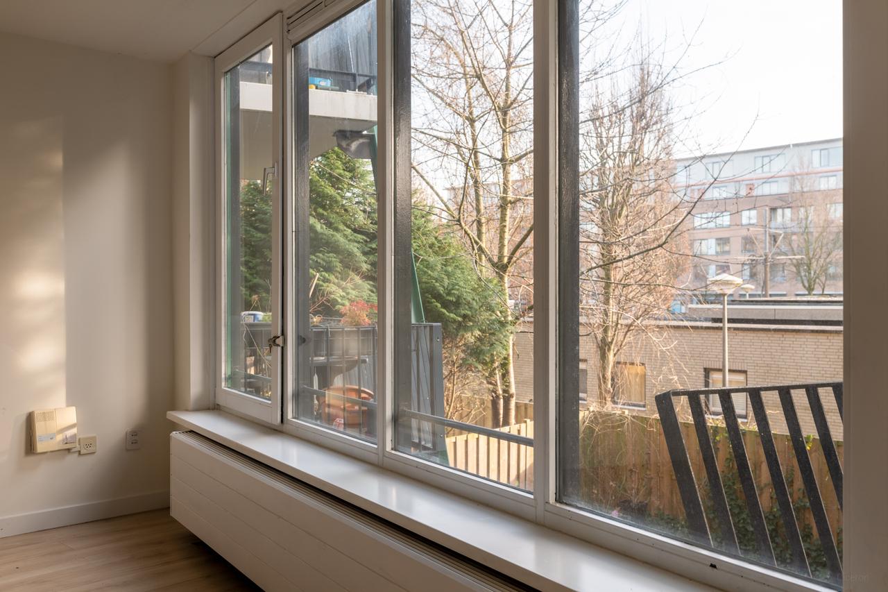 Licht 3-kamerappartement met balkon - Afbeelding 4
