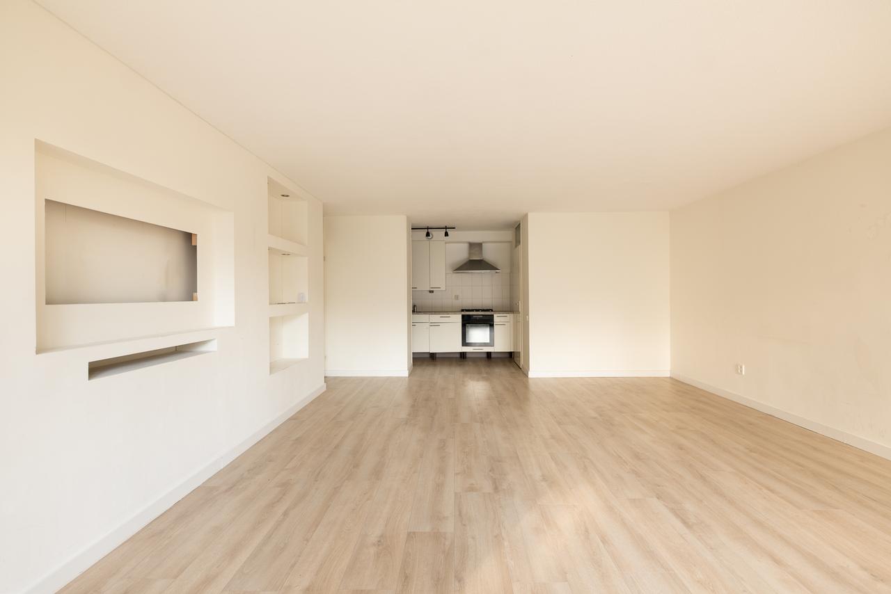 Licht 3-kamerappartement met balkon - Afbeelding 5