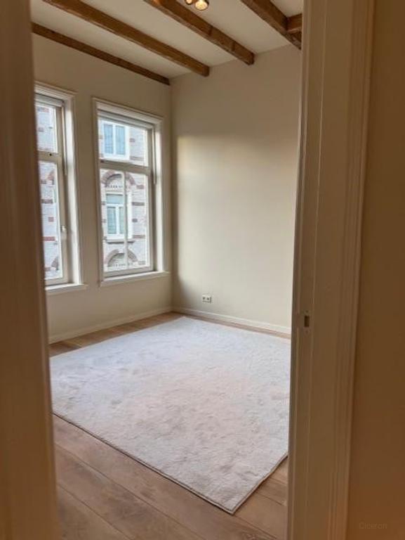 Licht 3-kamerappartement aan het water - Afbeelding 9