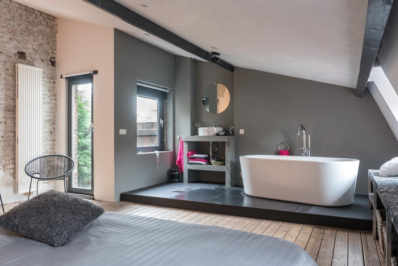 Furnished apartment in the city center - Image 9