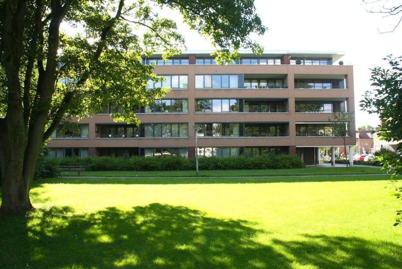Bovenste etage met terras aan het park - Afbeelding 18