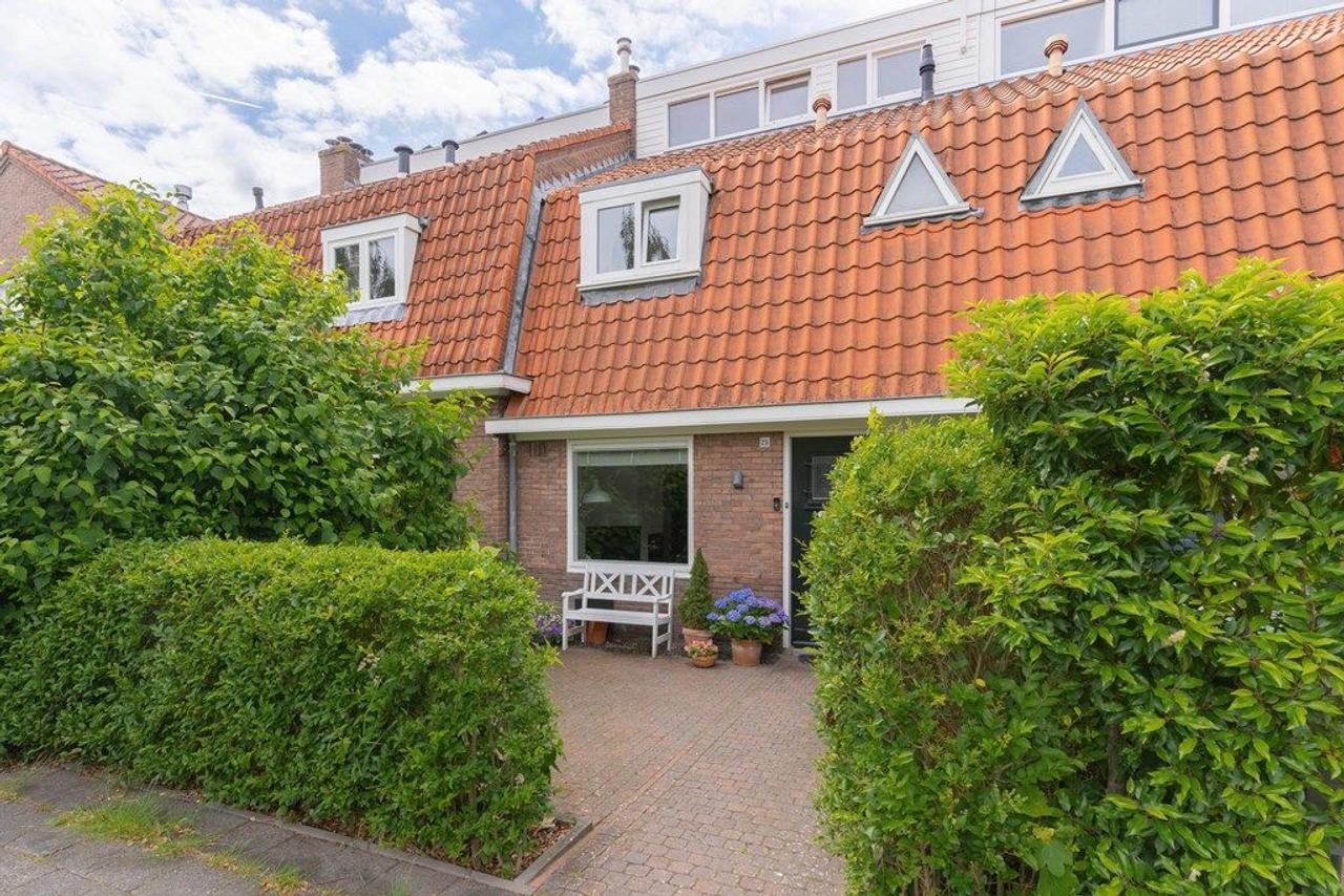 Townhouse on Jan Benninghstraat - Image 1