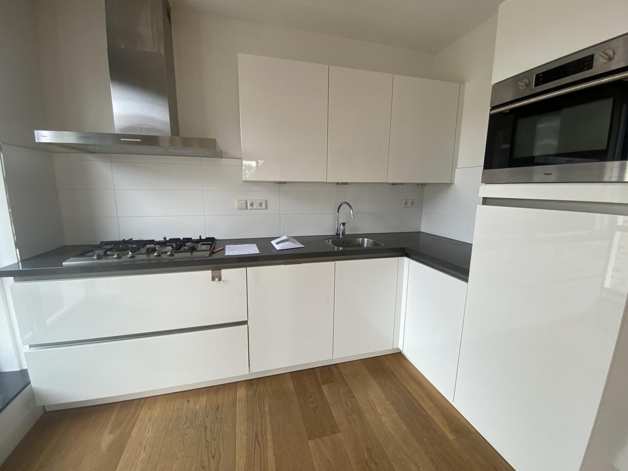 3-kamerappartement met balkon en parkeerplek - Afbeelding 4