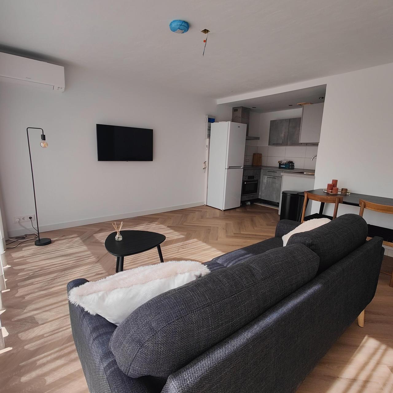 Gemeubileerd 2-kamerappartement met terras - Afbeelding 3