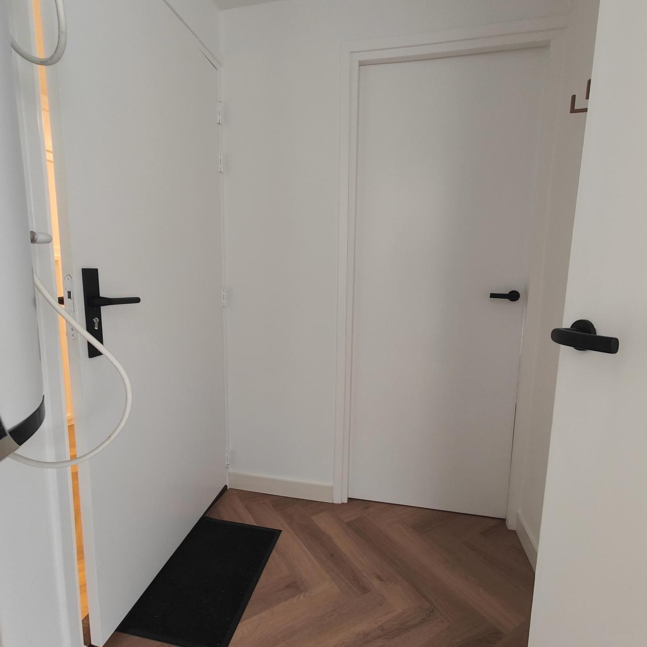 Gemeubileerd 2-kamerappartement met terras - Afbeelding 6