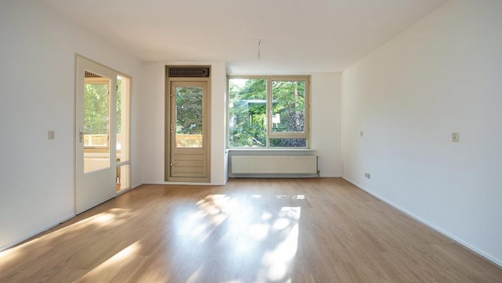 2-kamerappartement met balkon in Frankendael - Afbeelding 1