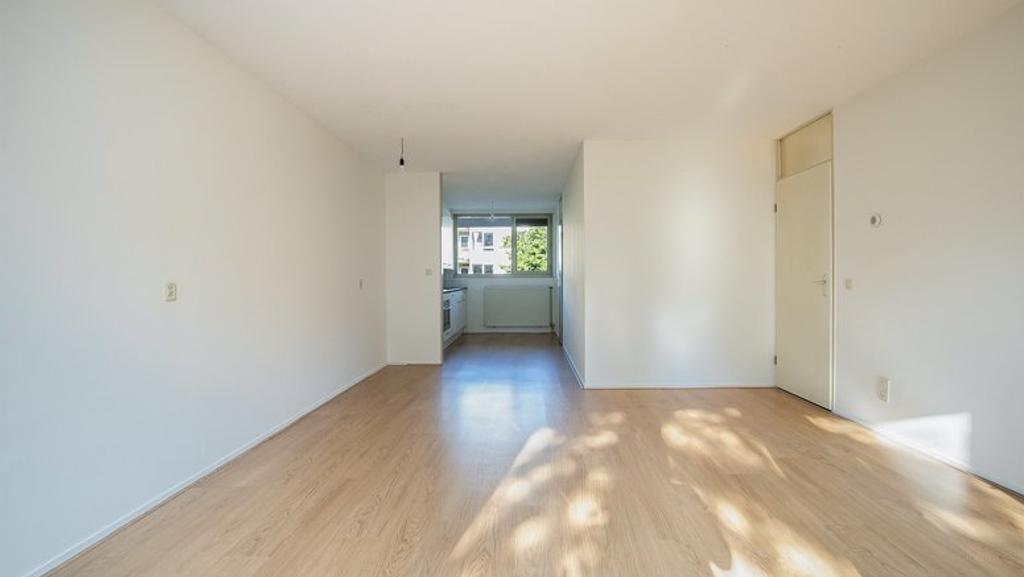 2-kamerappartement met balkon in Frankendael - Afbeelding 3