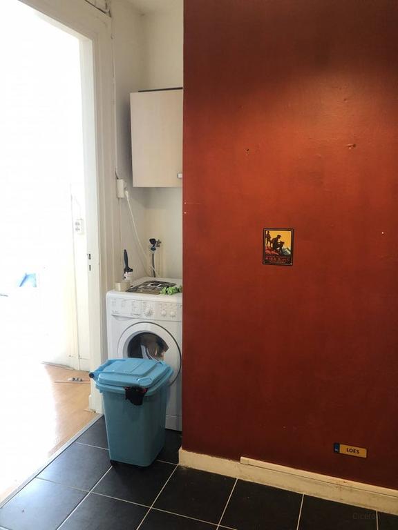 1-bedroom apartment in Zeeheldenkwartier - Image 8