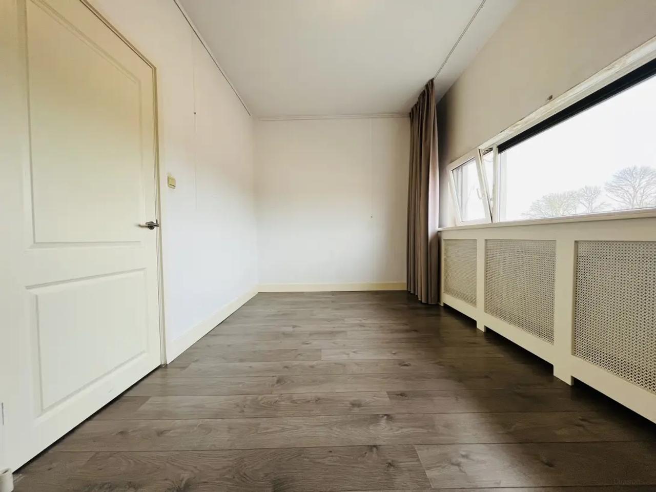 Studentenkamer van 21 m2 met balkon - Afbeelding 2