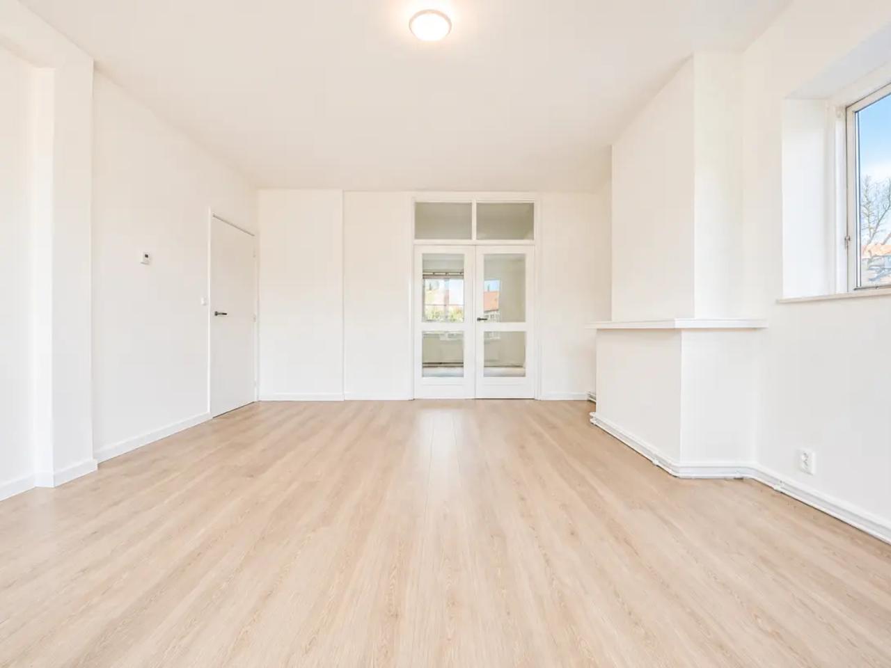 4-kamer appartement aan het water in Voorburg - Afbeelding 1