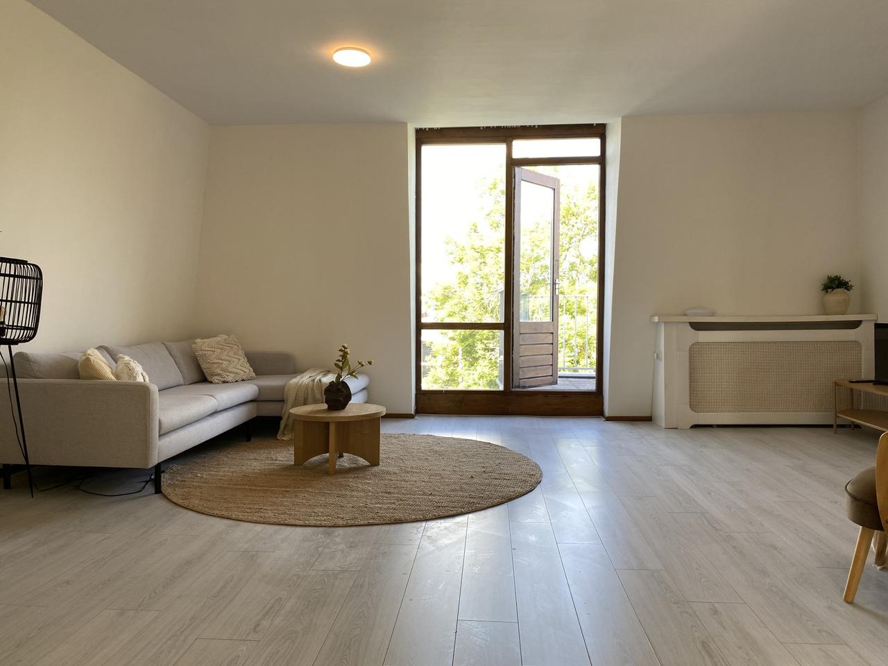 Furnished 2-room apartment with roof terrace - Image 6