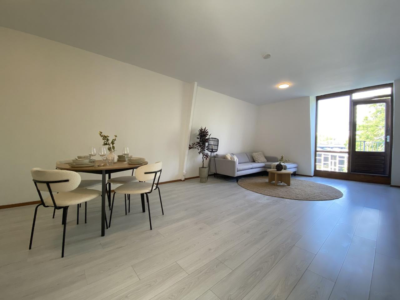 Furnished 2-room apartment with roof terrace - Image 7