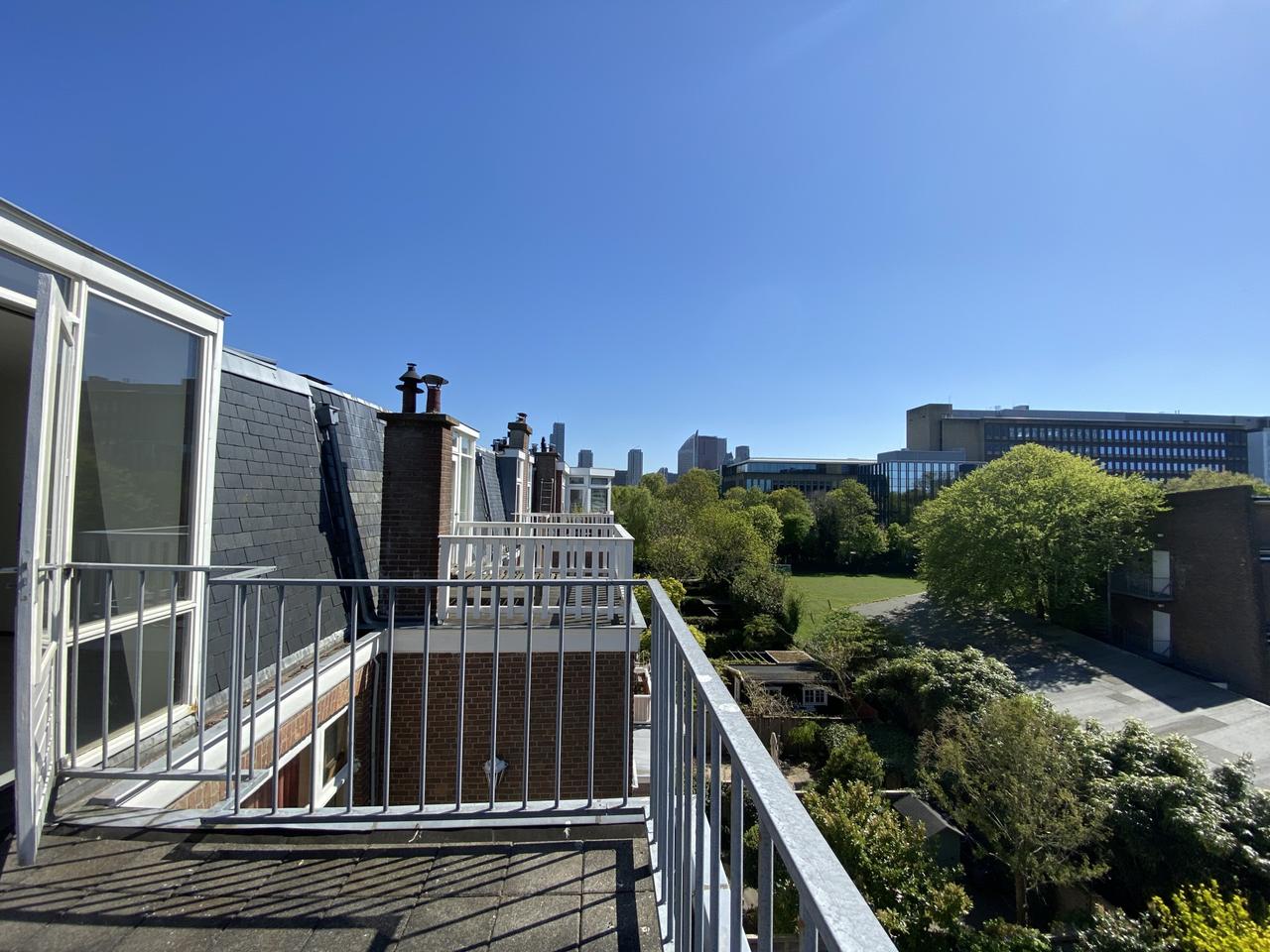 Furnished 2-room apartment with roof terrace - Image 8