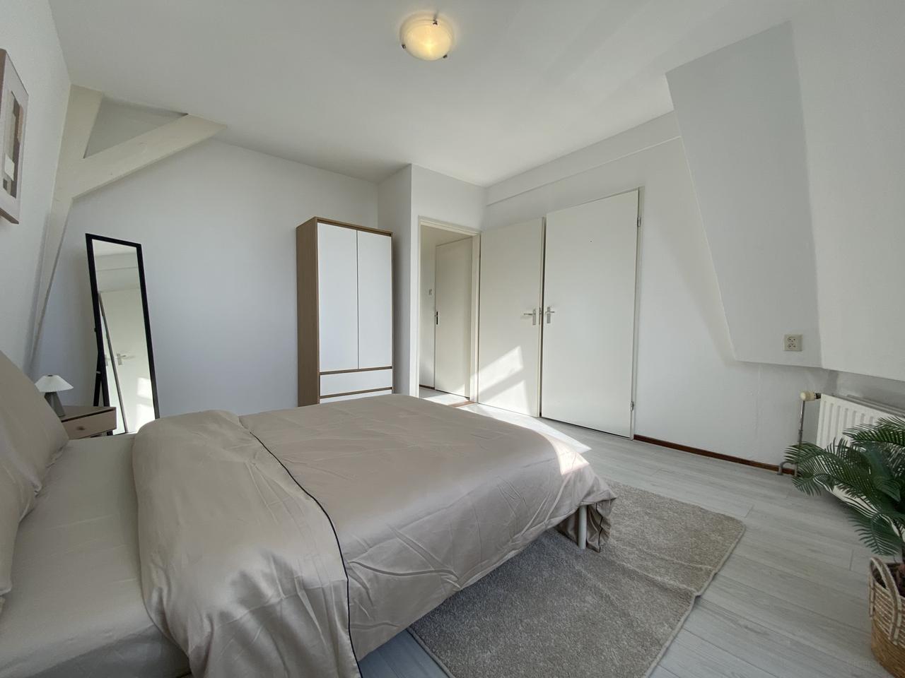 Furnished 2-room apartment with roof terrace - Image 14