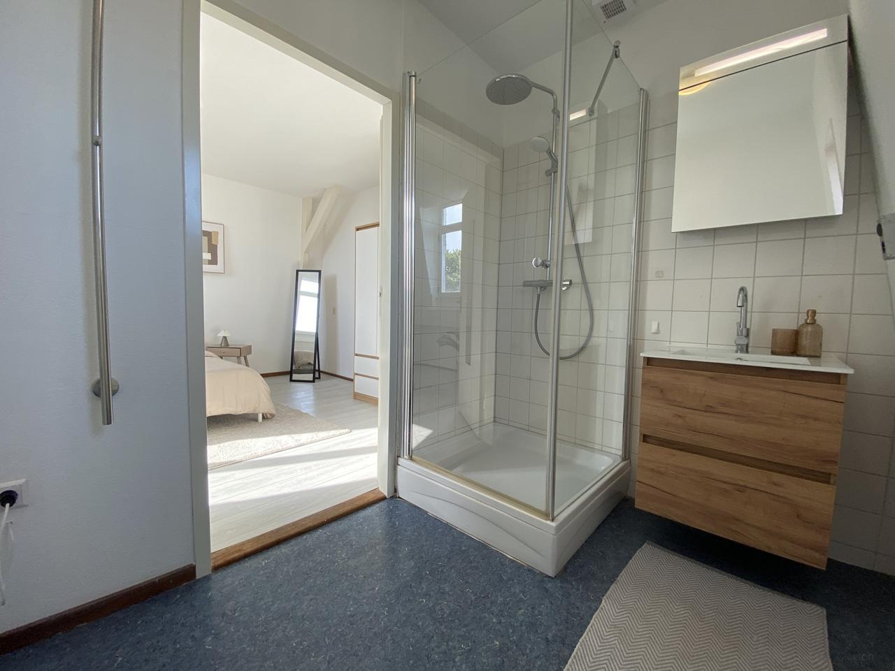 Furnished 2-room apartment with roof terrace - Image 16