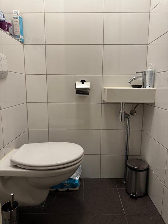 Studio met eigen keuken in Oud-Assendorp - Afbeelding 6