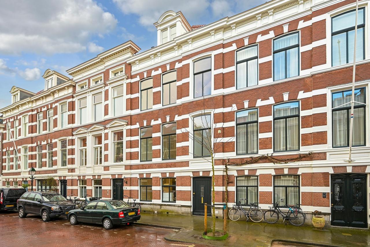 Apartment on Riouwstraat - Image 1