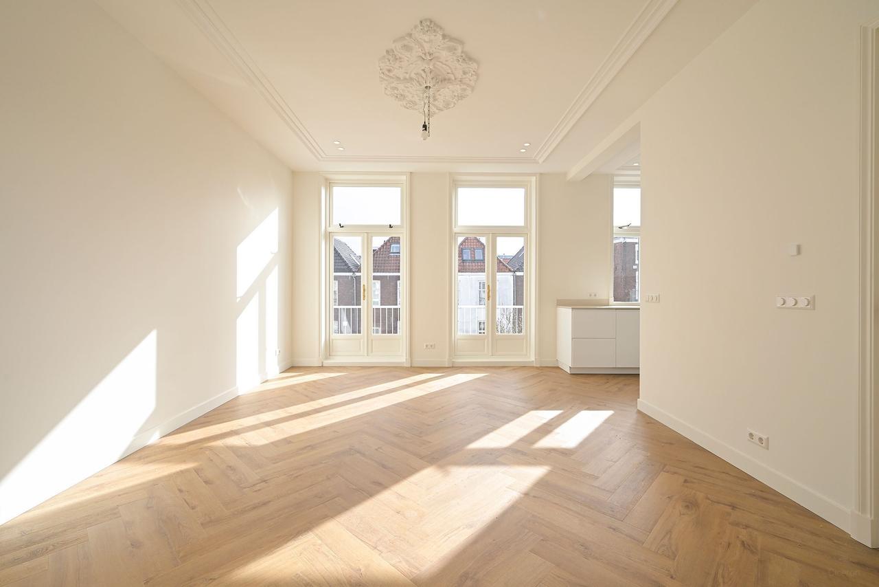 Apartment on Riouwstraat - Image 10
