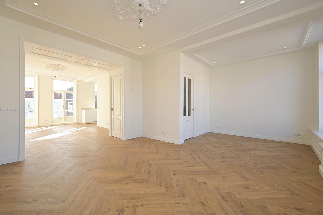 Apartment on Riouwstraat - Image 12