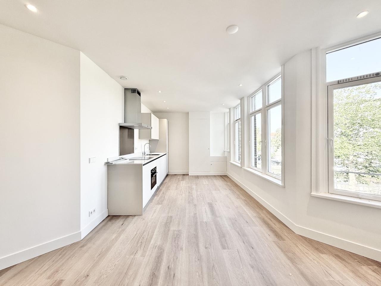 2-slaapkamerappartement aan Schinkelkade - Afbeelding 1