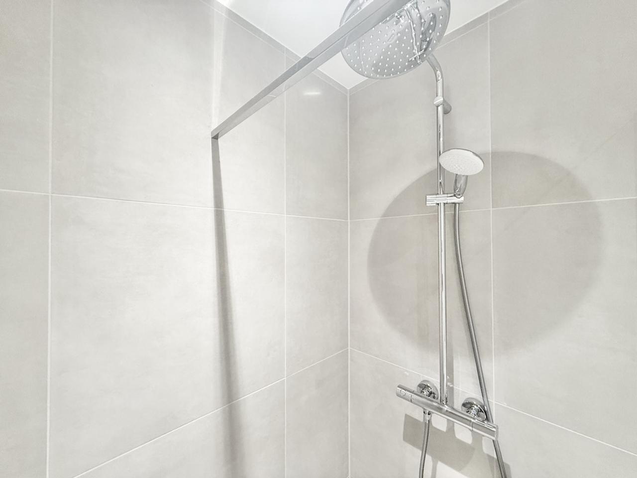 2-slaapkamerappartement aan Schinkelkade - Afbeelding 17