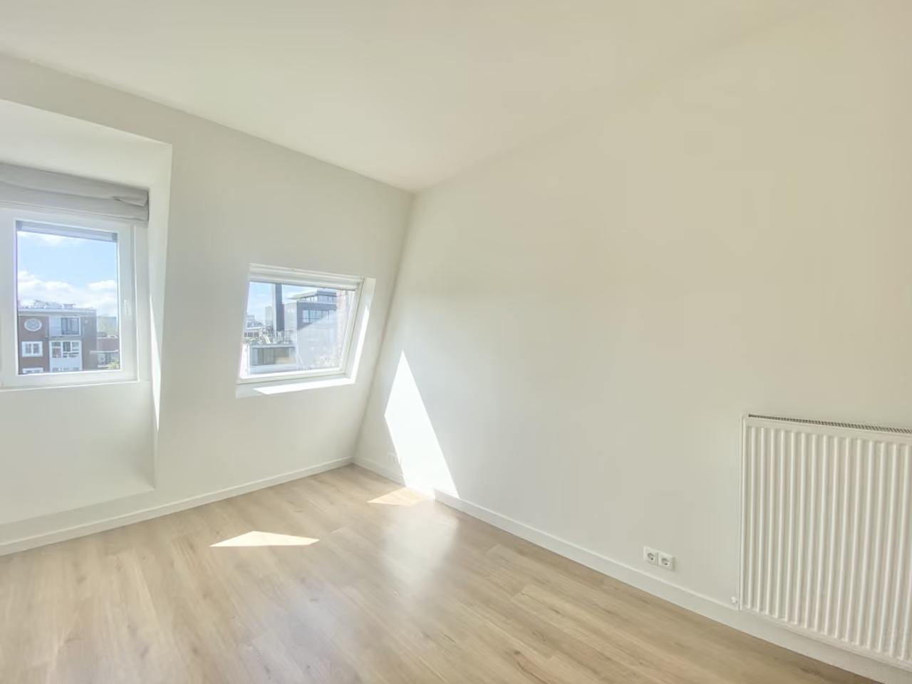 Licht 3-kamerappartement aan de Schinkelkade - Afbeelding 5