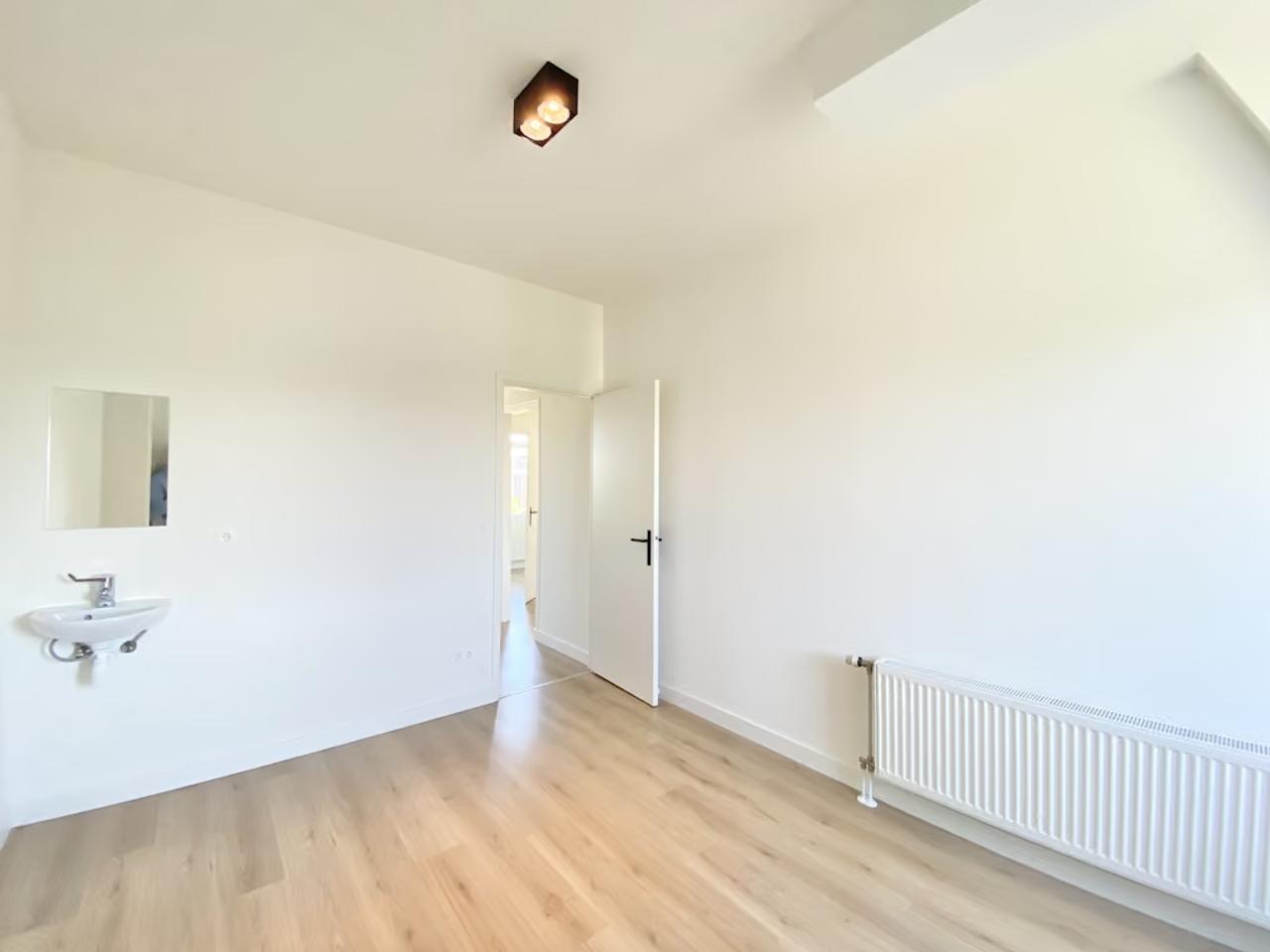 Licht 3-kamerappartement aan de Schinkelkade - Afbeelding 12