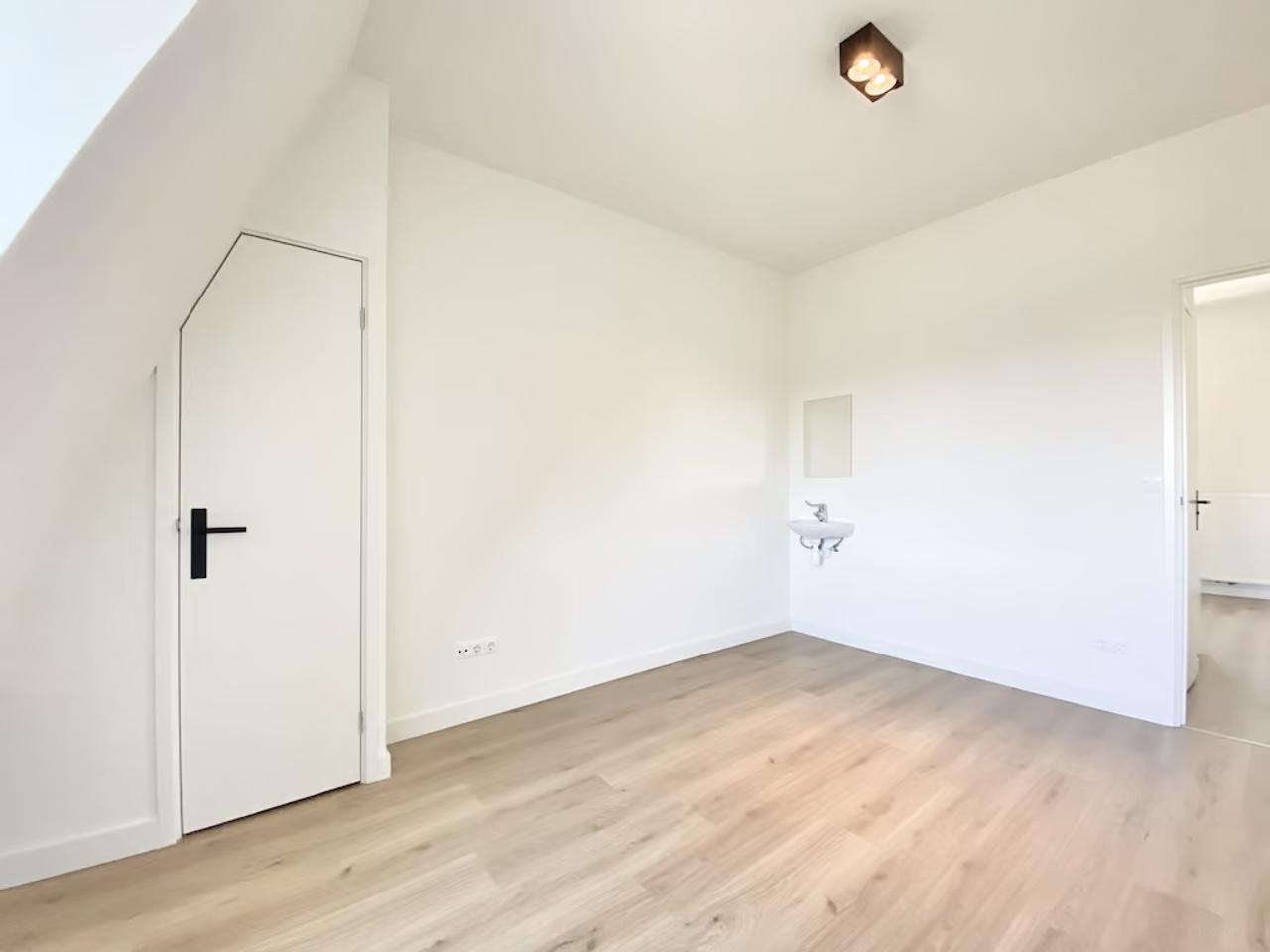 Licht 3-kamerappartement aan de Schinkelkade - Afbeelding 13