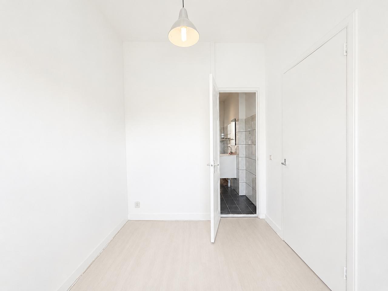 Dakterras en 3 slaapkamers aan de Amstel - Afbeelding 9