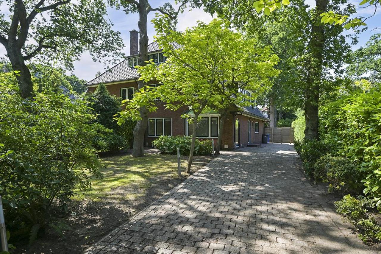 5-slaapkamer huis met diepe tuin - Afbeelding 1