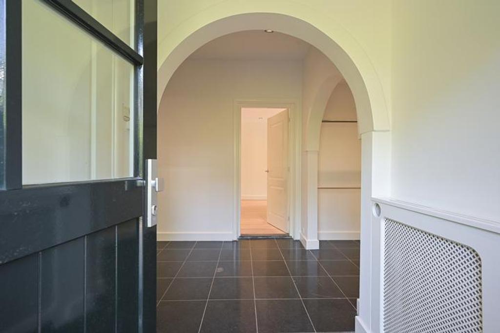 5-slaapkamer huis met diepe tuin - Afbeelding 2