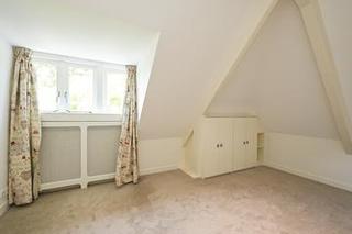 5-slaapkamer huis met diepe tuin - Afbeelding 23