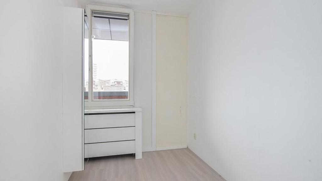 Licht 3-kamerappartement met balkon - Afbeelding 2